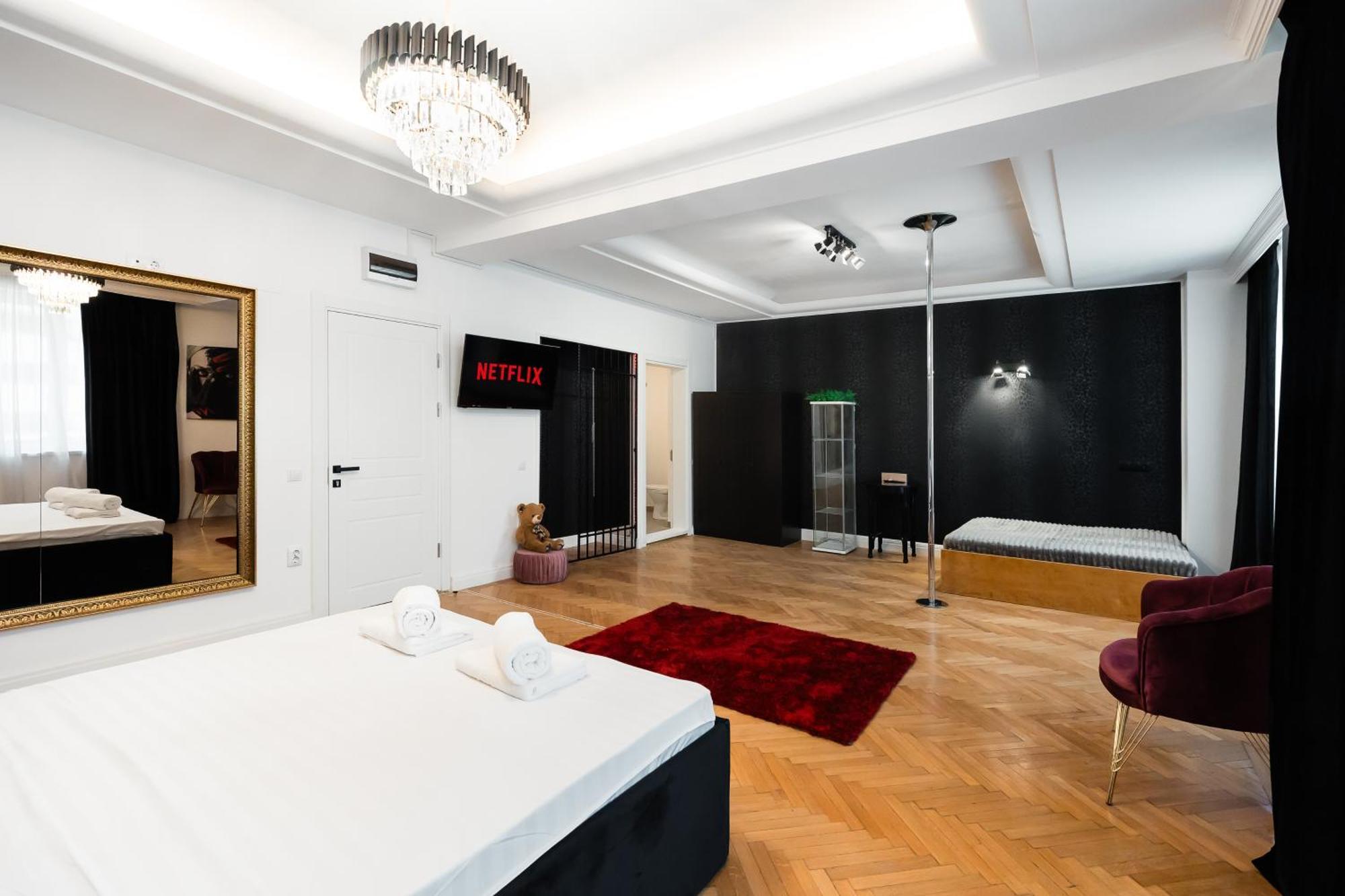 Central Studios In Piata Romana Bukarest Zimmer foto